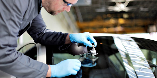 Autoglas Ulm - Steinschlagreparatur